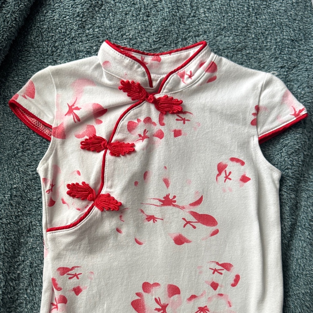 Kimono style onesie - New without tags